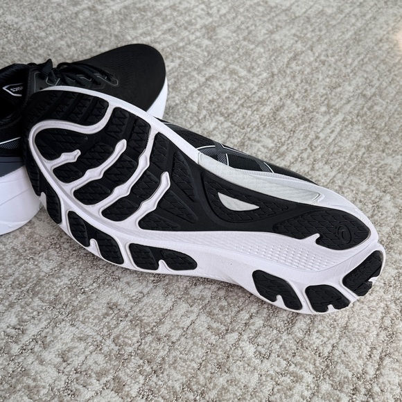 ASICS Gel-Kayano 30 Black and White Men's Running Shoes - Picture 9 of 13